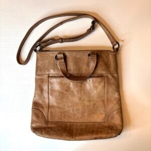 Frye Melissa Medium Leather Crossbody Shoulder Bag Tan Distressed Purse Boho